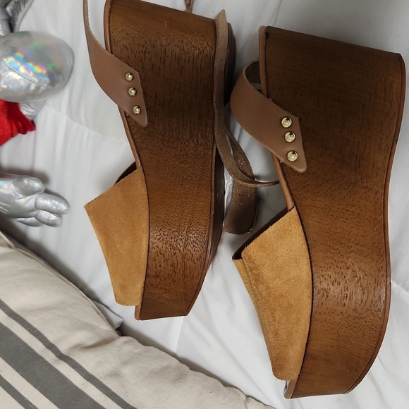 Forward Wedge by Seychelles - Picture 10 of 10